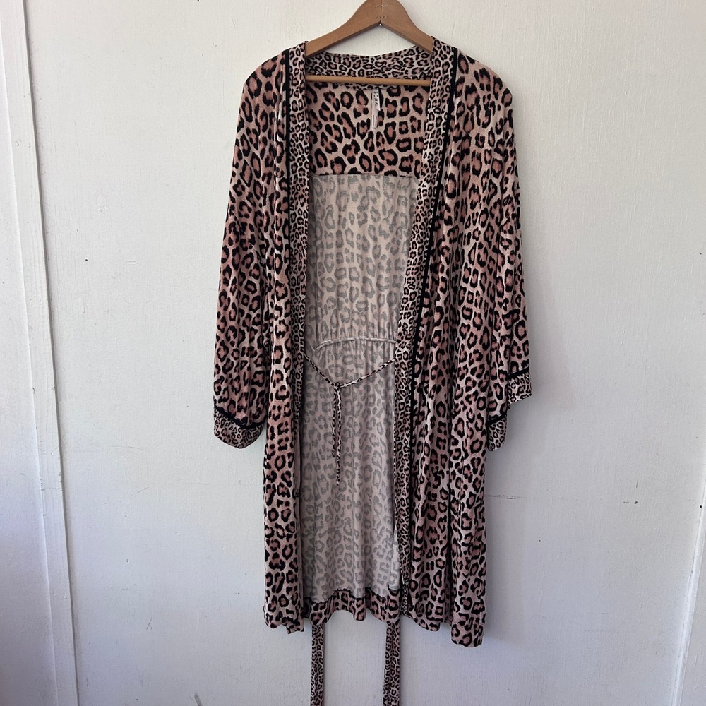 Soma Cool Nights Robe Women L/XL Pink Leopard Print Wrap Loungewear Mob Wife